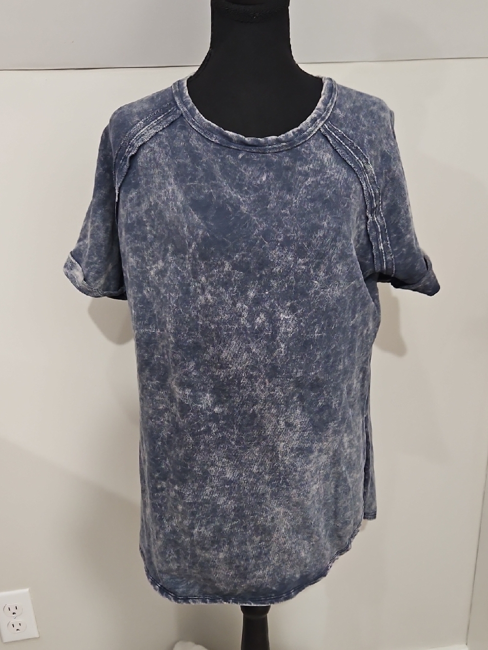 Zenana Outfitters Washed Indigo Mineral-Effect Short Sleeve Tee. Size L